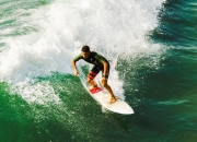 熊猫直播APP-跨界突围，从勒沃库森关键战到F1街道赛，莱奥的唯一性统治法则